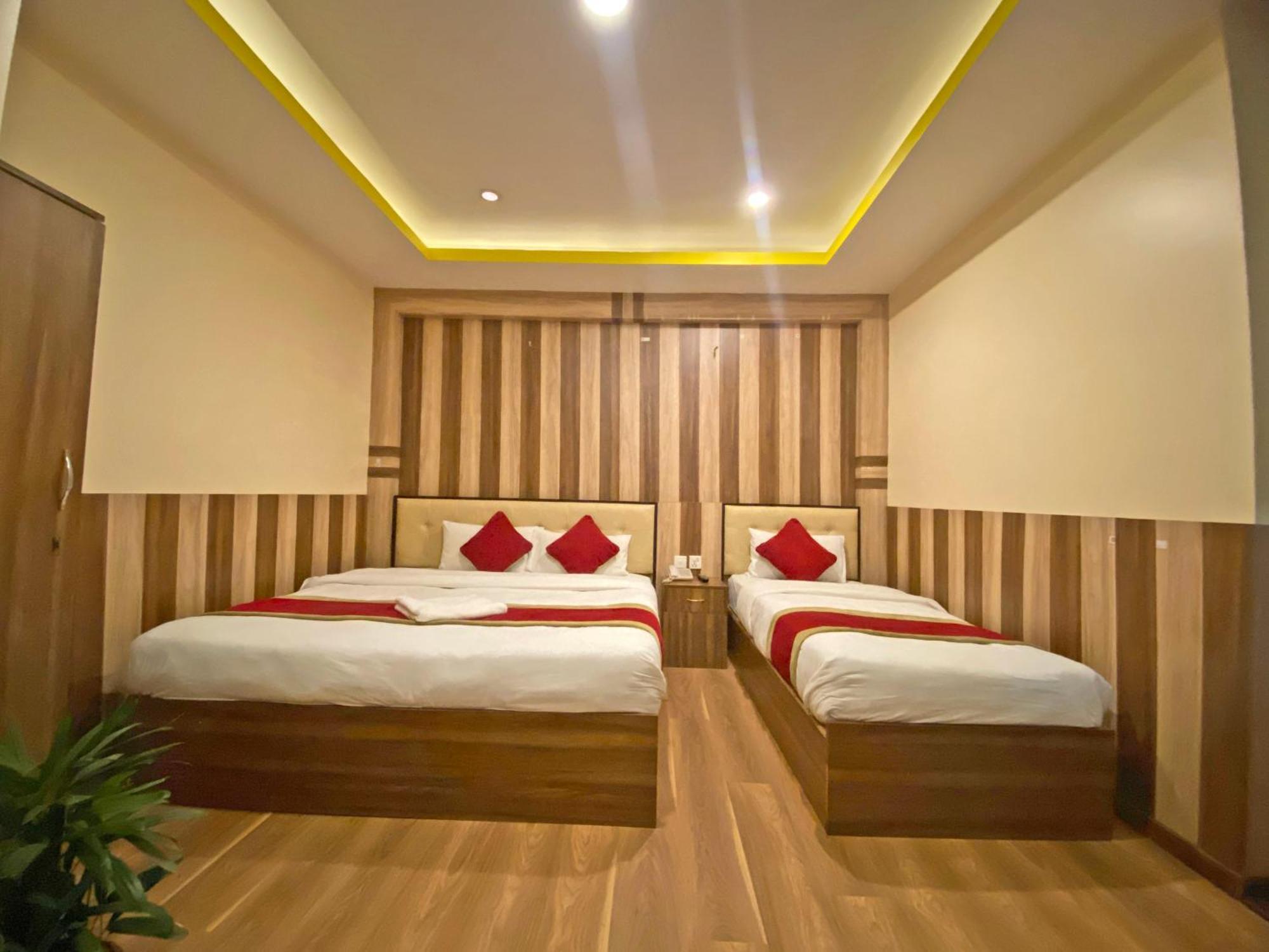 Hotel Airport Holiday كاتماندو المظهر الخارجي الصورة